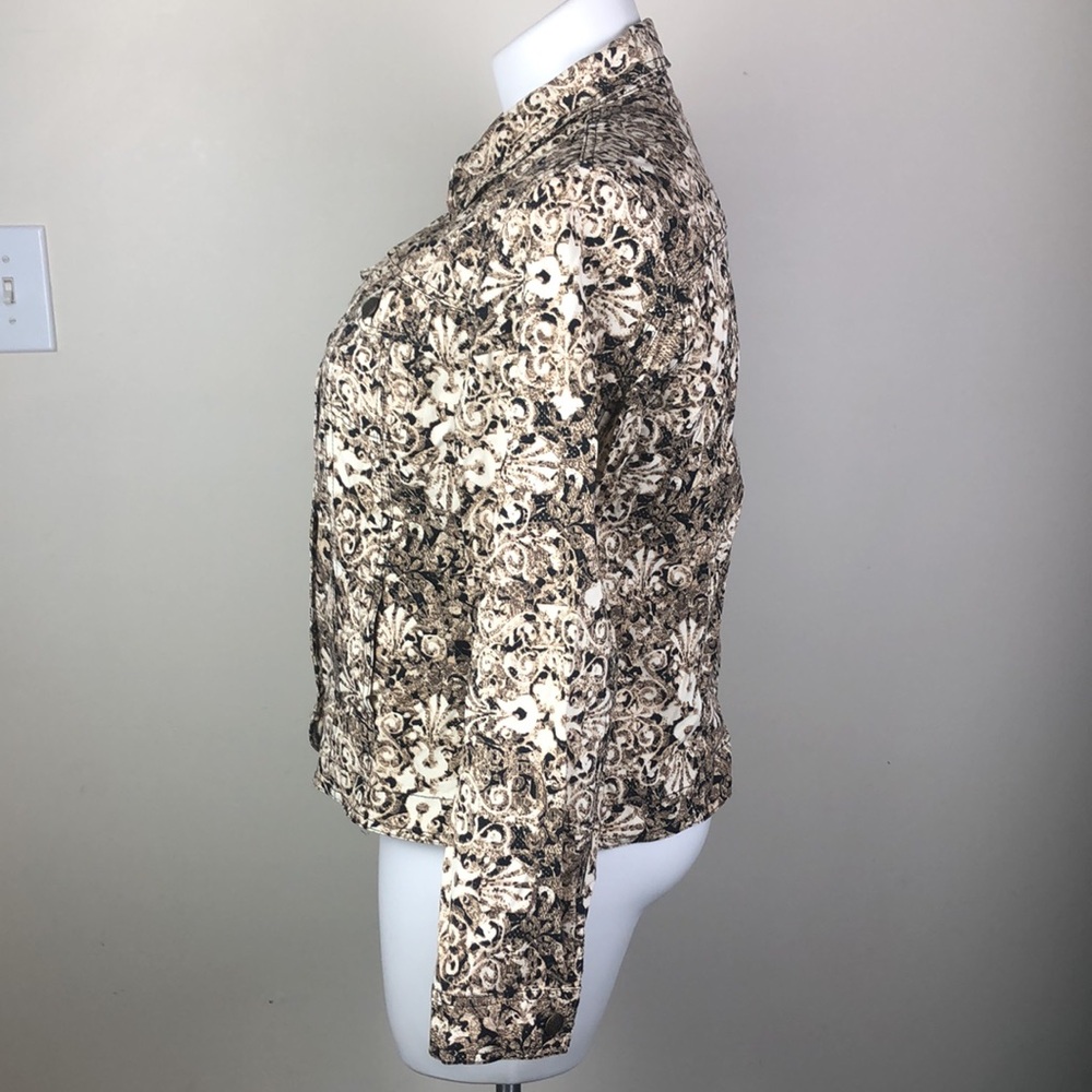 JM Collection Button Front Jacket Abstract Print - Picture 7 of 10